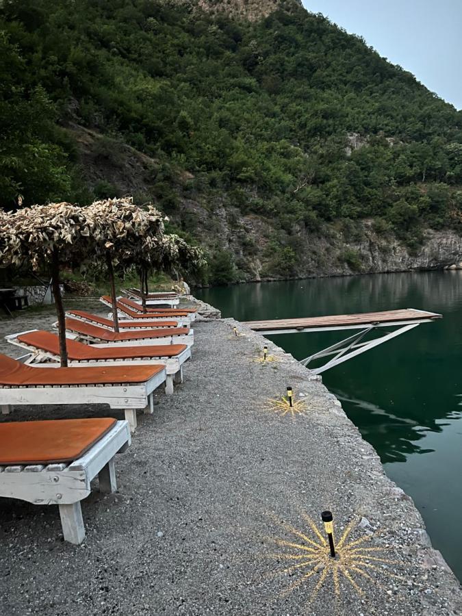 Hotel Neomalsore Agrotourism, Komani Lake Exterior foto